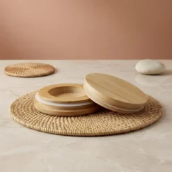 Beech wood lid