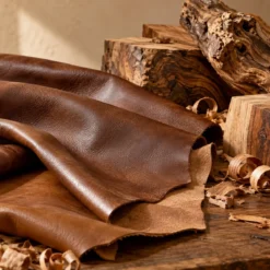 Leather and wood - Candle fragrance oil