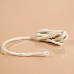 Round cotton wicks for garden candles
