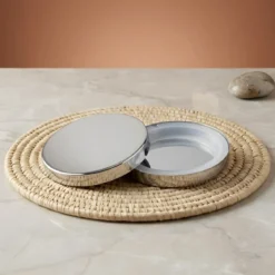 Silver metallic lid