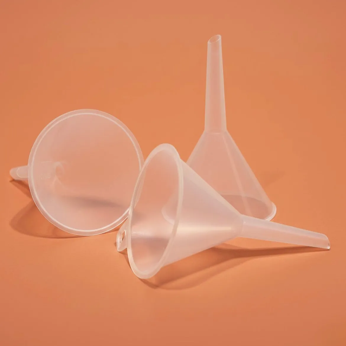 Small funnel for fragrances